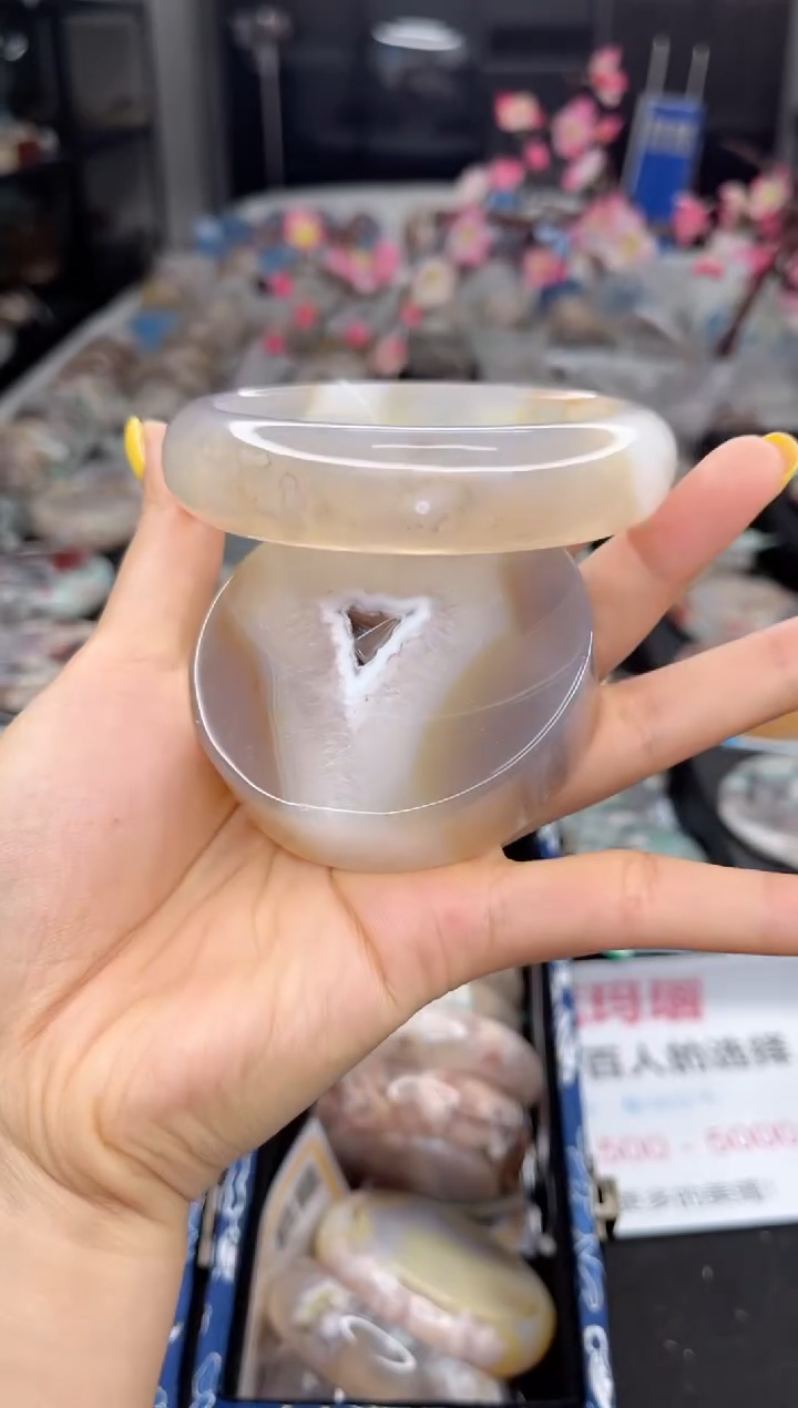 石英质玉未镶嵌手镯67圈口（赠送镯心）3751968