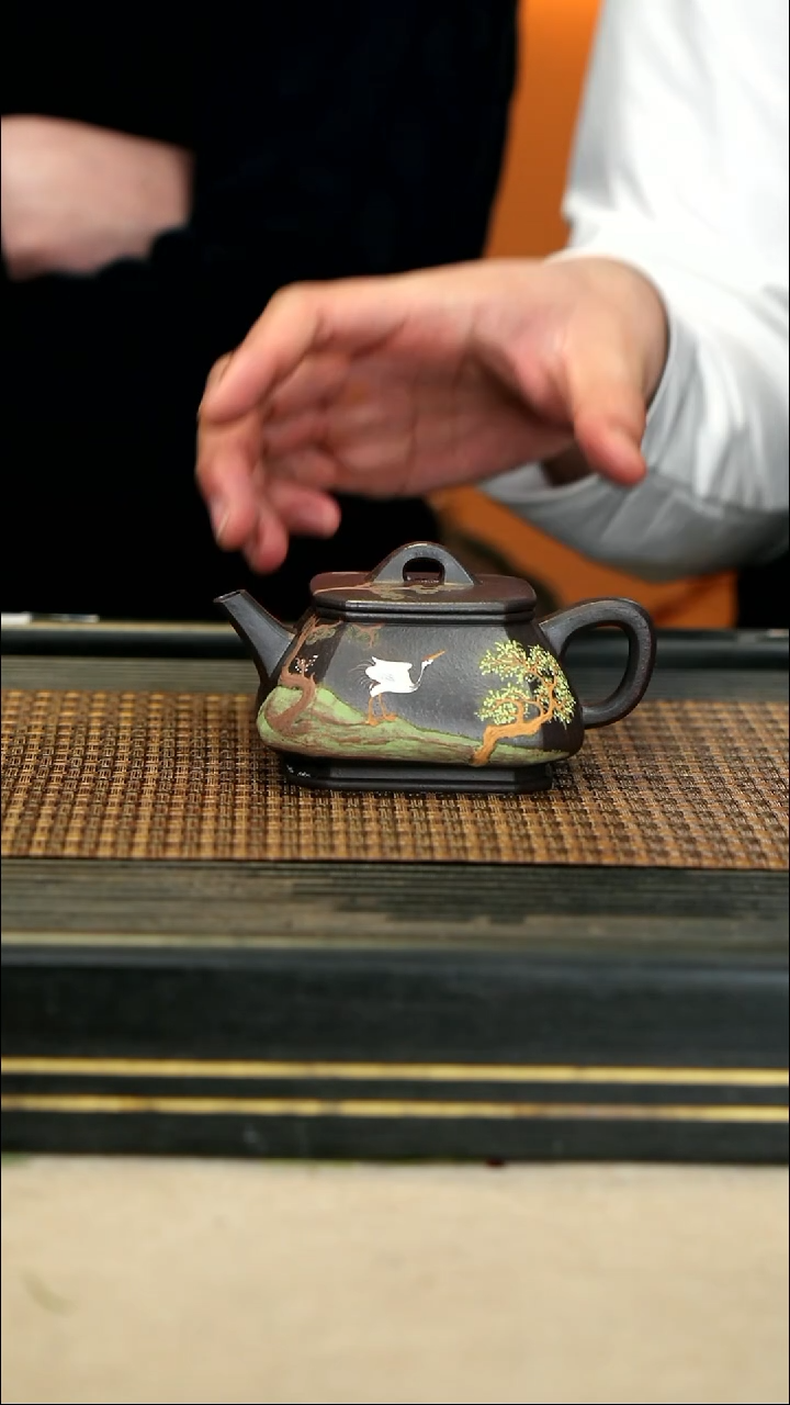 【闪购商品】紫砂茶壶JXT63铁血红砂 八方石瓢