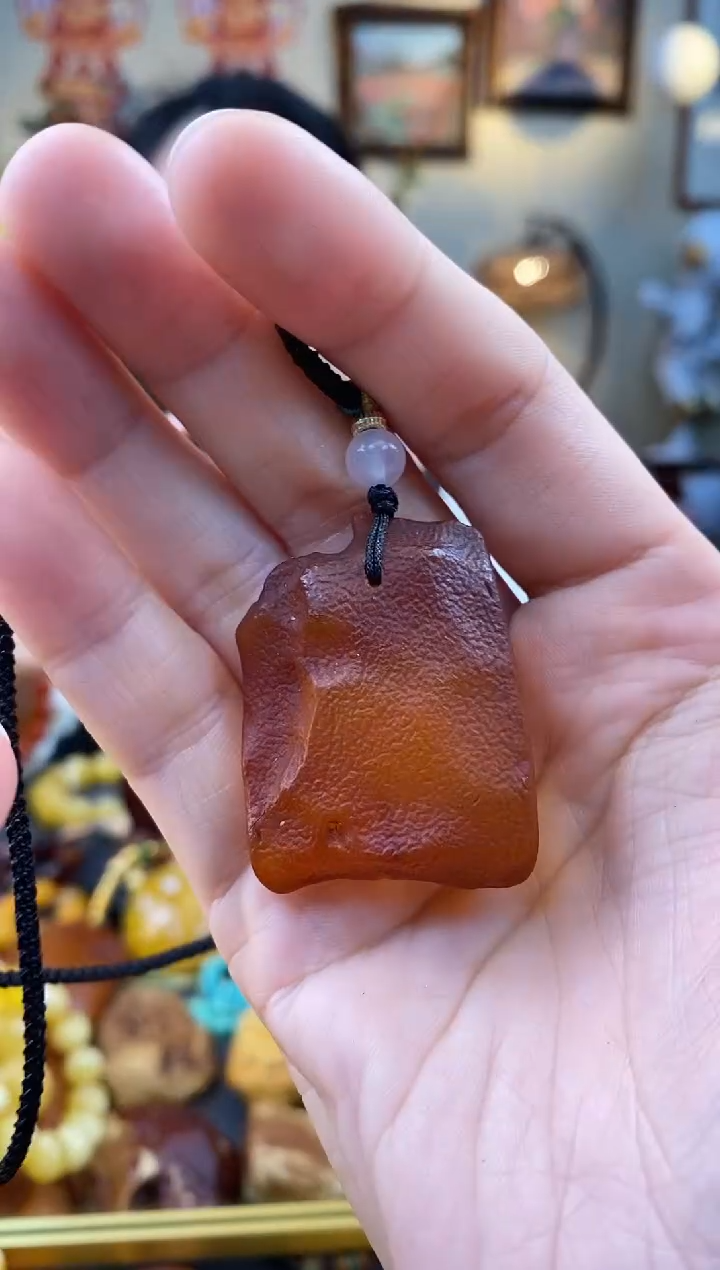 【闪购商品】未镶嵌琥珀手串吊坠