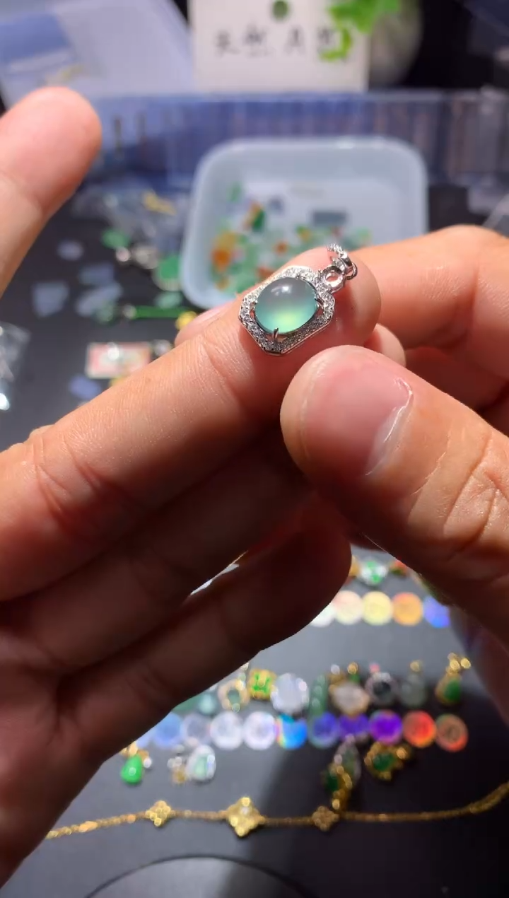 吊坠(不含链)未镶嵌翡翠欧***?1