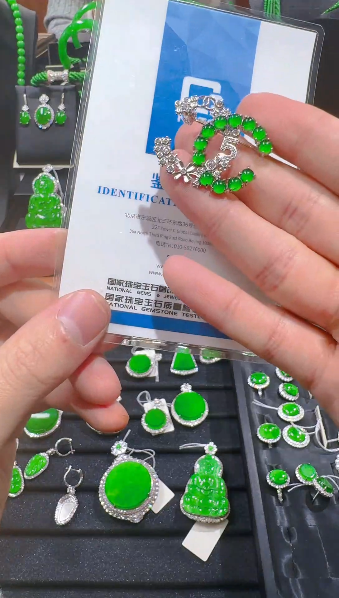 【闪购商品】翡翠胸饰银S925镶嵌天然A货翡翠