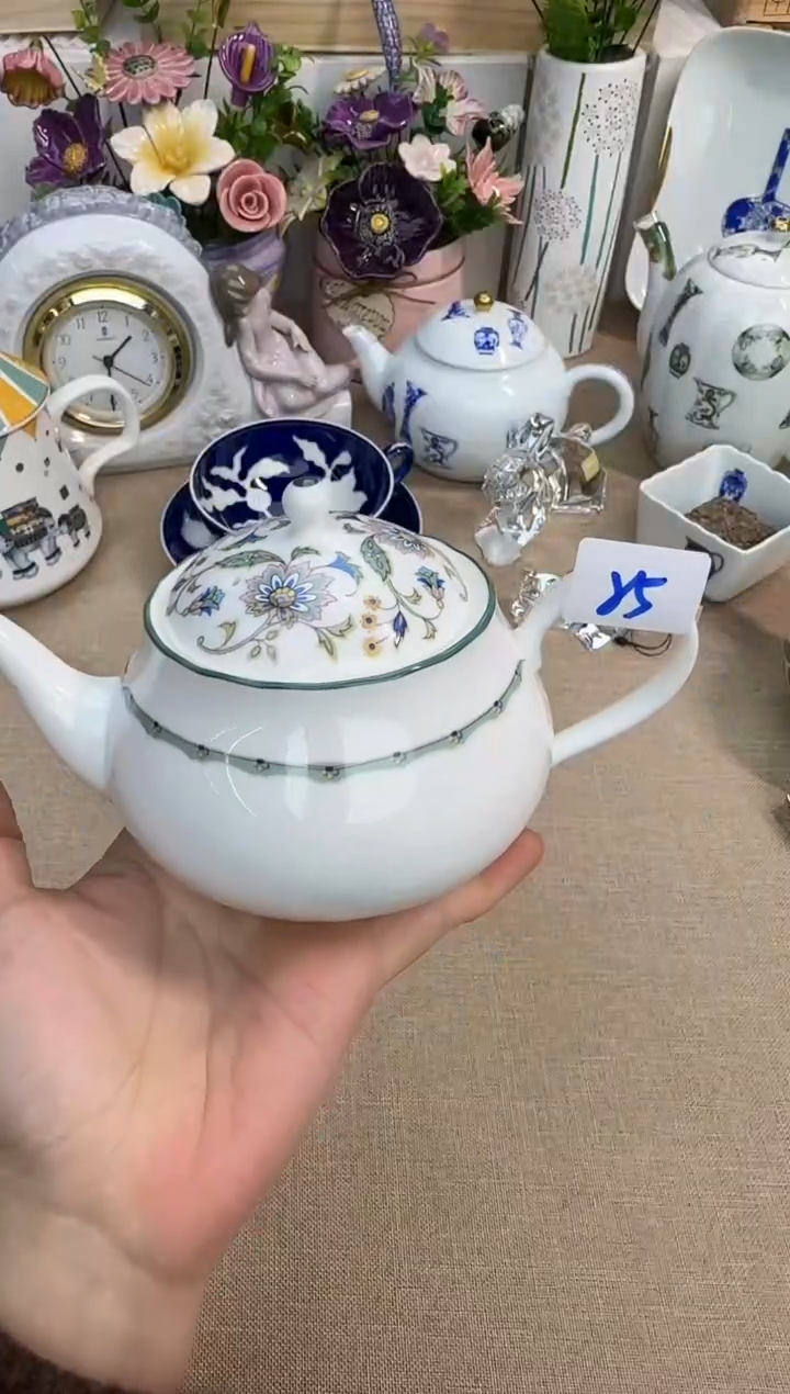 瓷片泡泡家的瓷器真好看