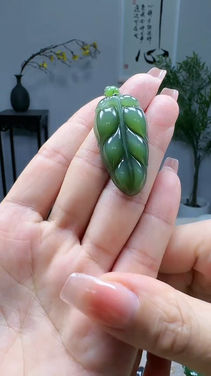 未镶嵌和田玉挂件1