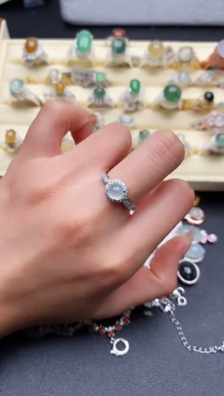 【闪购商品】翡翠戒指银S925镶嵌999999+4