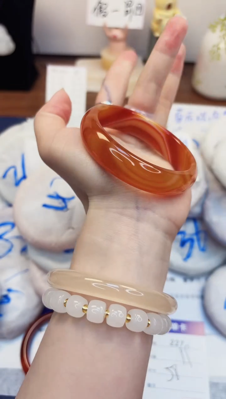 【闪购商品】石英质玉手镯未镶嵌227-玛瑙-圈口58