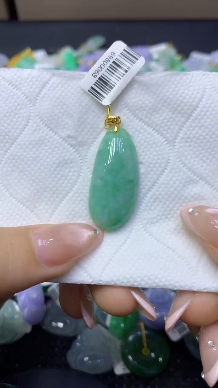 颈饰未镶嵌翡翠天然缅甸翡翠A货