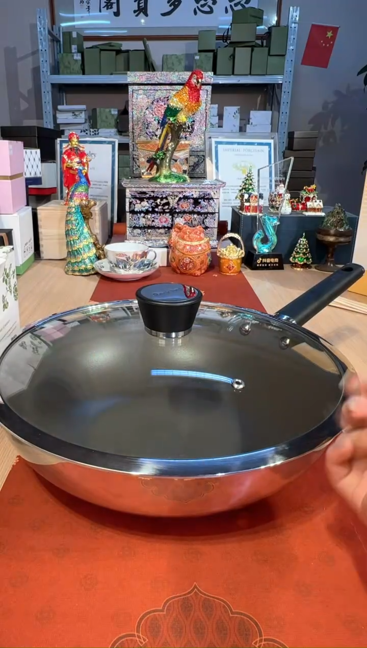 【闪购商品】杯79红厨陶瓷不粘炒锅钛陶30CM