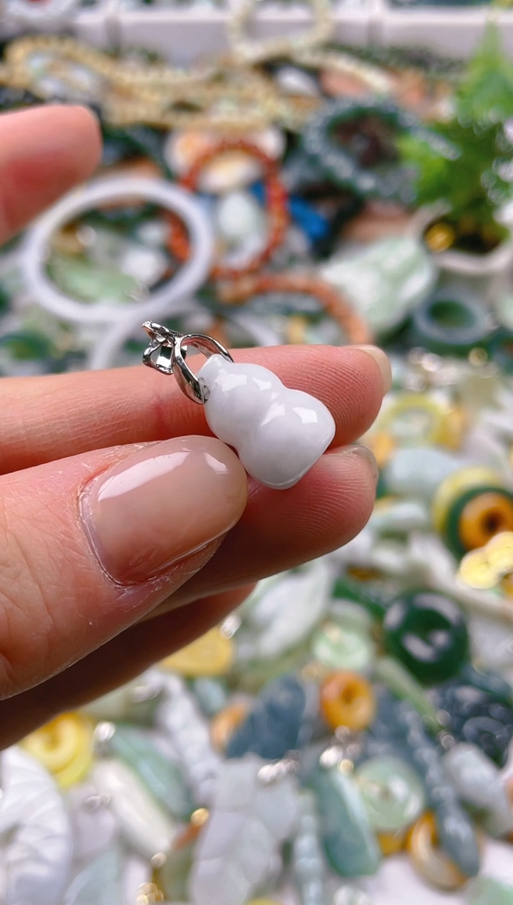 【闪购商品】翡翠颈饰未镶嵌/V/翡翠A货一图一物