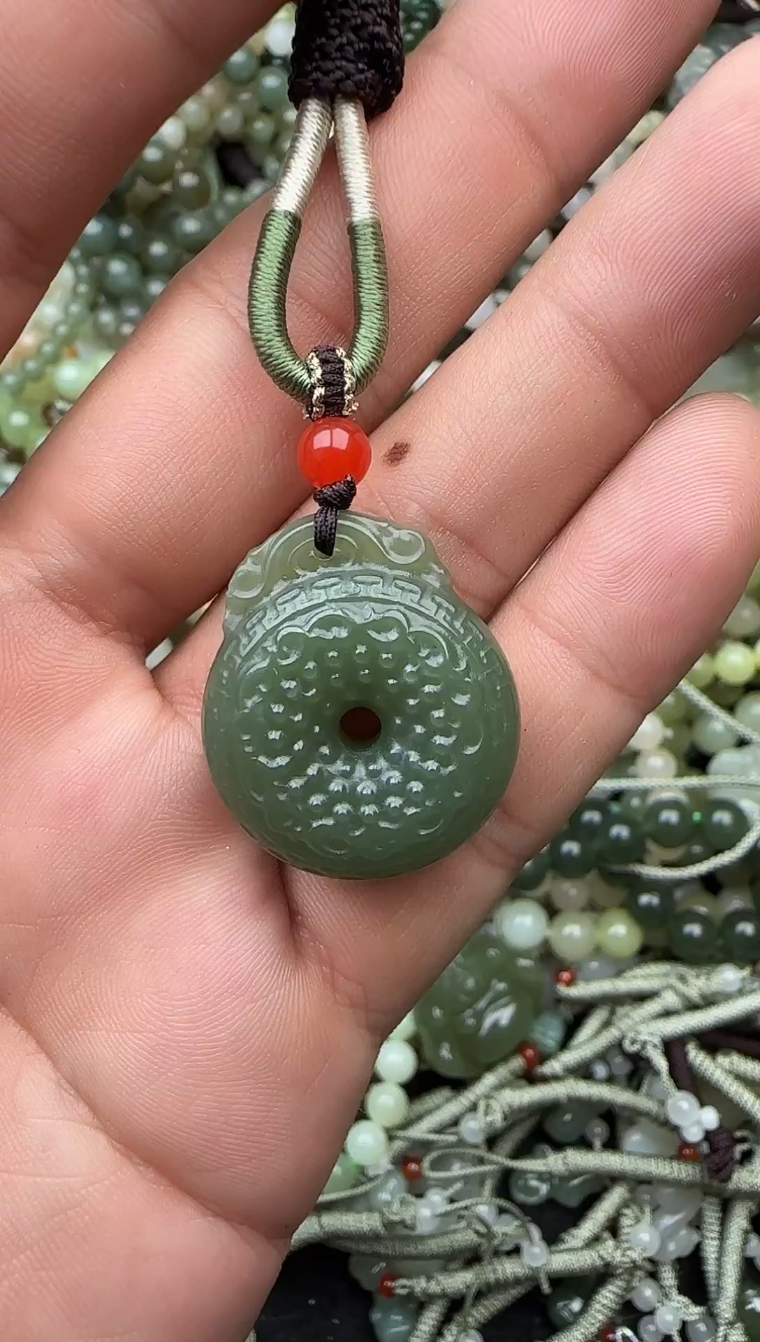 颈饰未镶嵌和田玉拍一发一