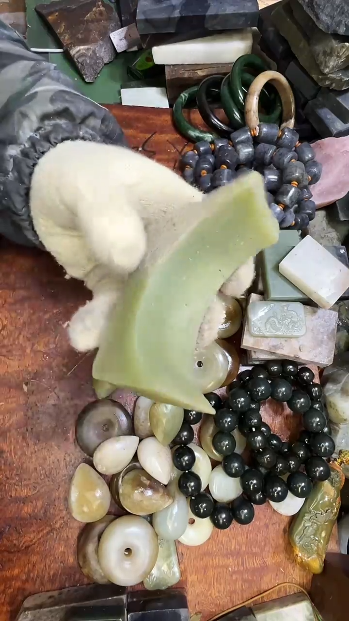 未镶嵌和田玉珠宝半成品1