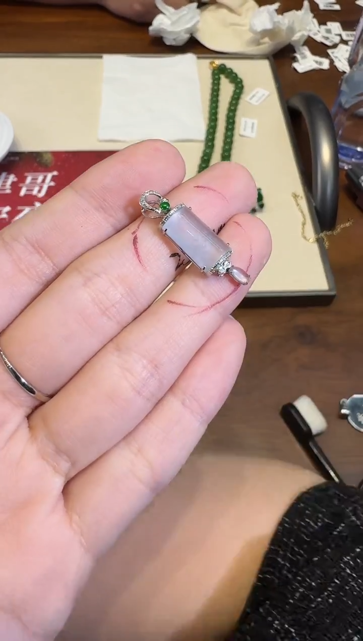 颈饰18K金镶嵌翡翠X1224-512-386