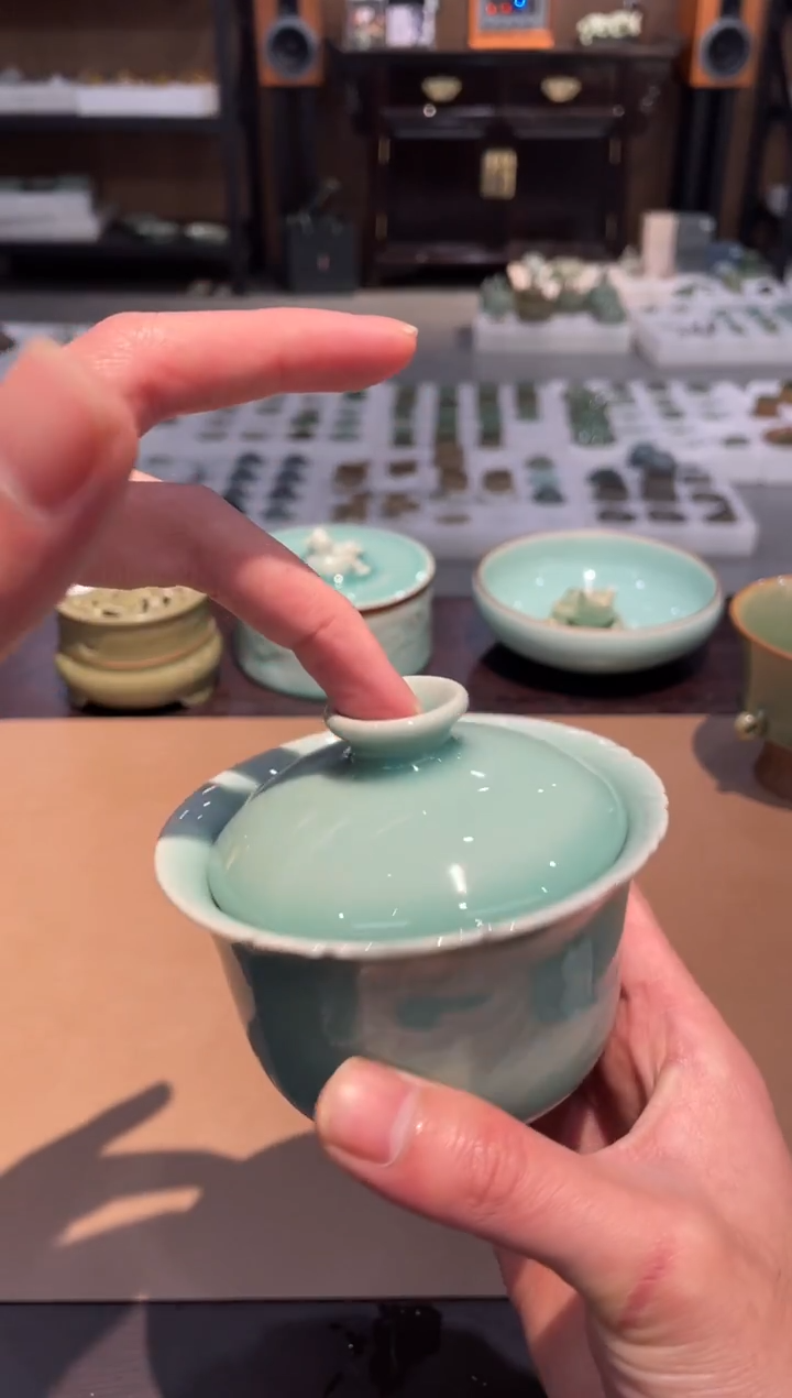 117窑承青瓷荷韵二才