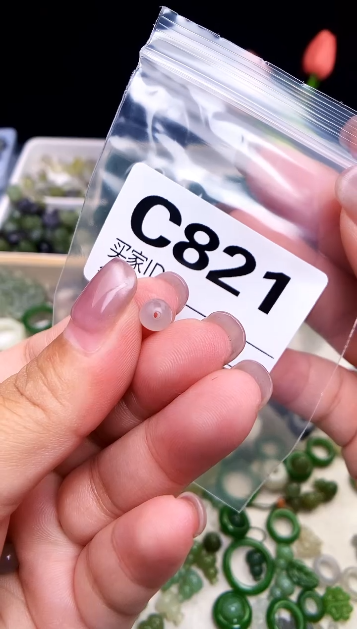 颈饰未镶嵌和田玉才***? 拍一发一