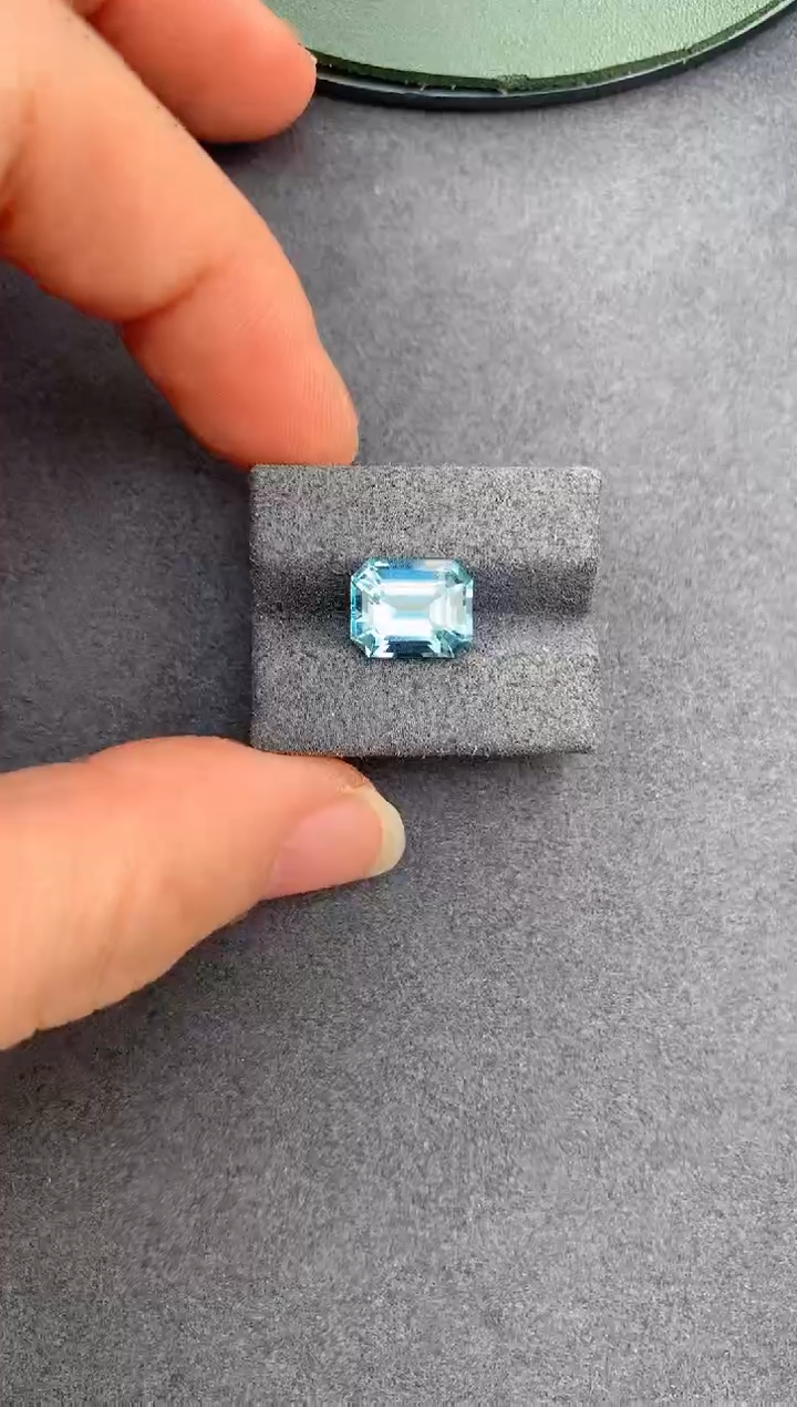 【闪购商品】海蓝宝石裸石未镶嵌3.4ct海蓝宝