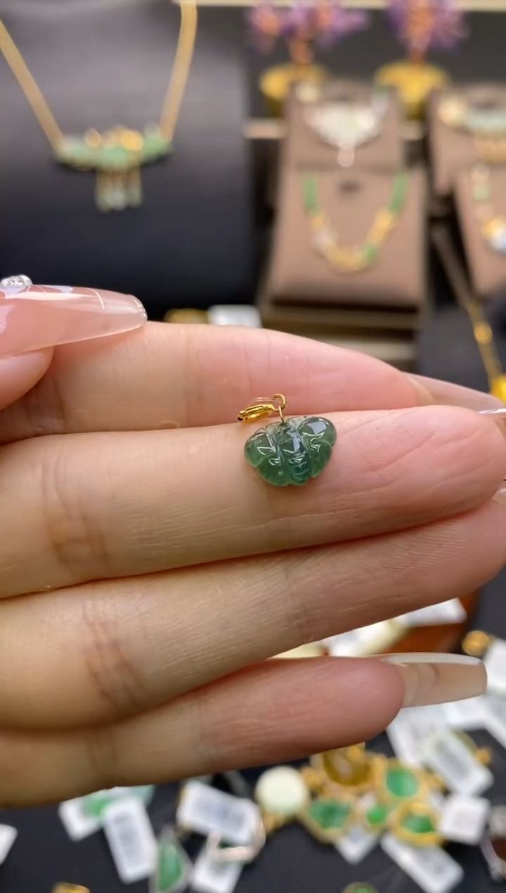 【闪购商品】翡翠颈饰18K金镶嵌净货12404