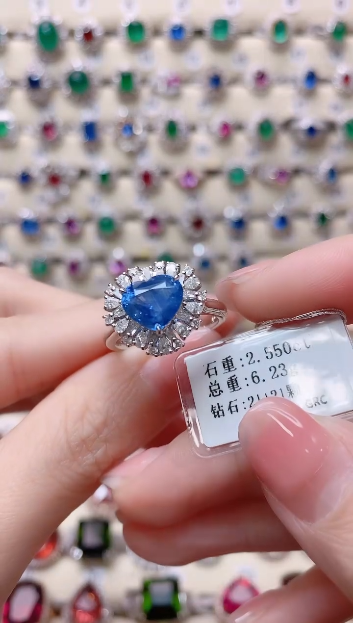 【闪购商品】蓝宝石18K金戒指18K金镶嵌1
