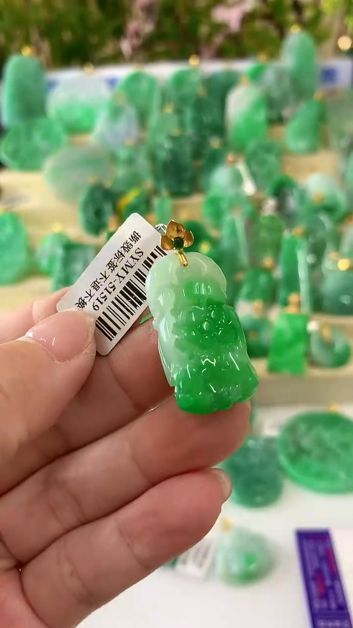 【闪购商品】翡翠吊坠(不含链)18K金镶嵌挂件