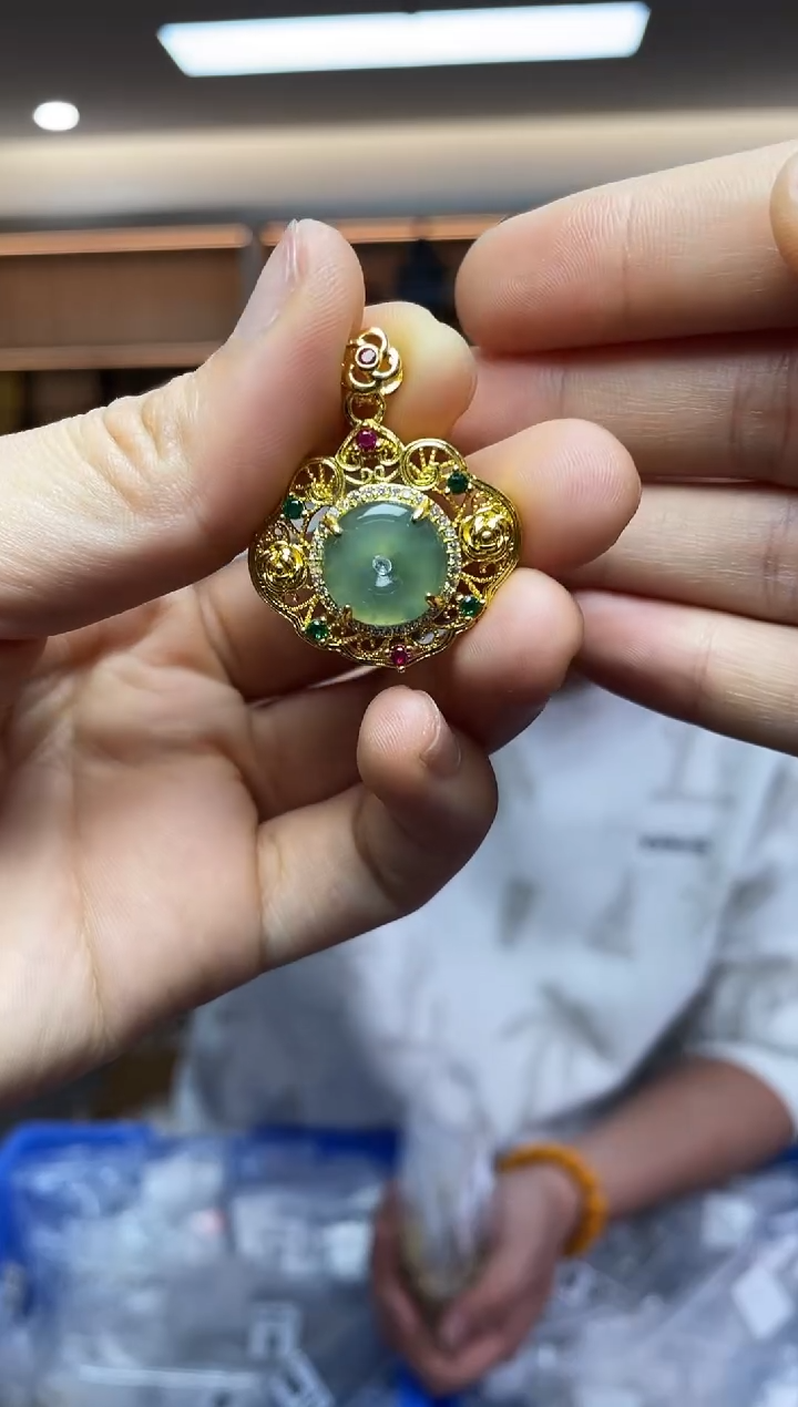 【闪购商品】翡翠颈饰未镶嵌多样性发一件