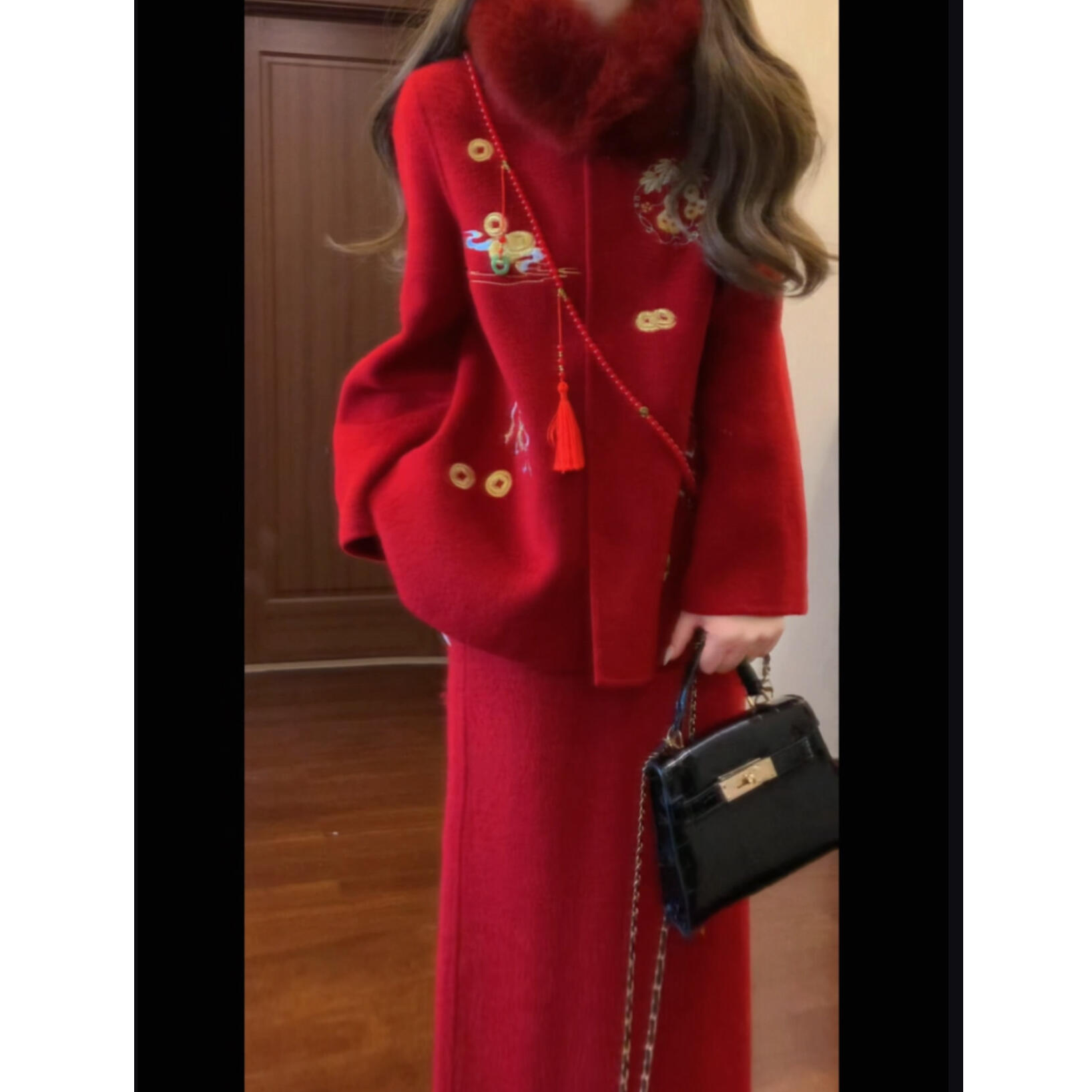 【盛世红颜】2025秋冬新款圣诞红新中式重工刺绣外套搭高腰半身裙女