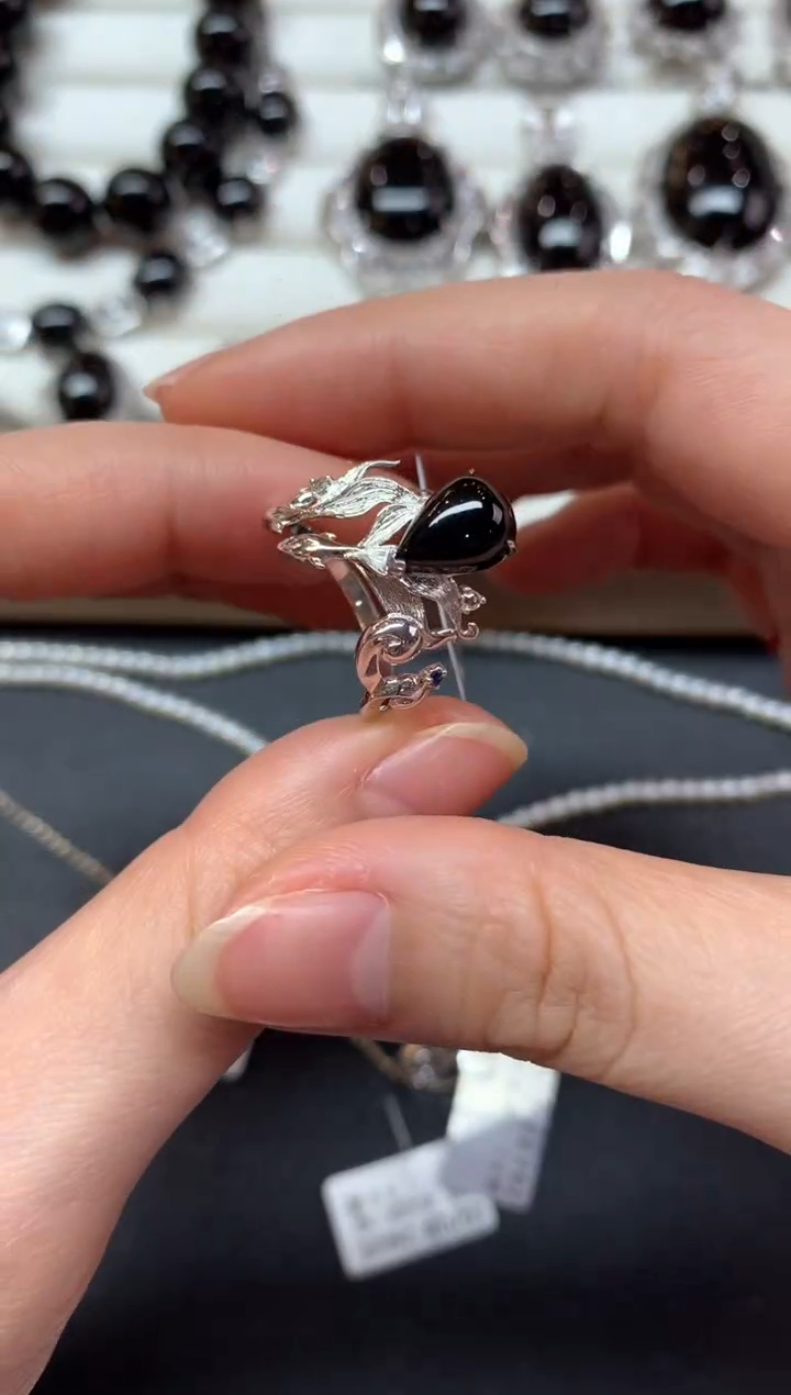 【闪购商品】翡翠戒指18K金镶嵌S130|4800