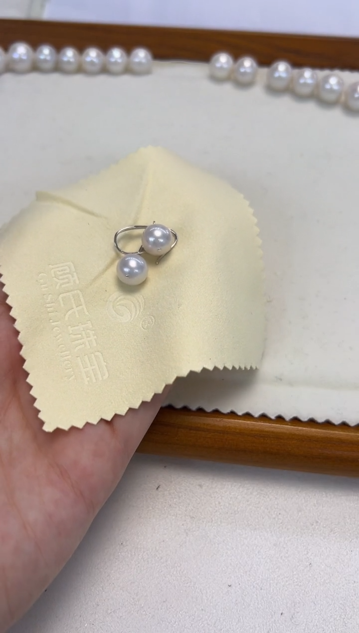 银S925镶嵌耳饰淡水珍珠耳钩