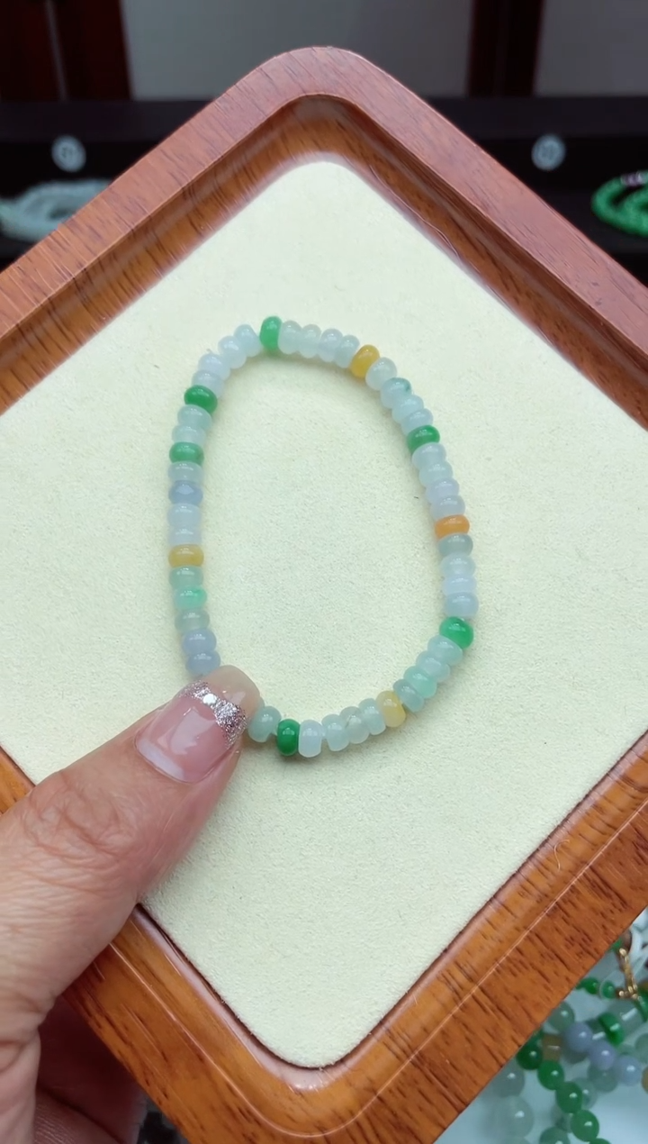 【闪购商品】翡翠手链未镶嵌翡翠