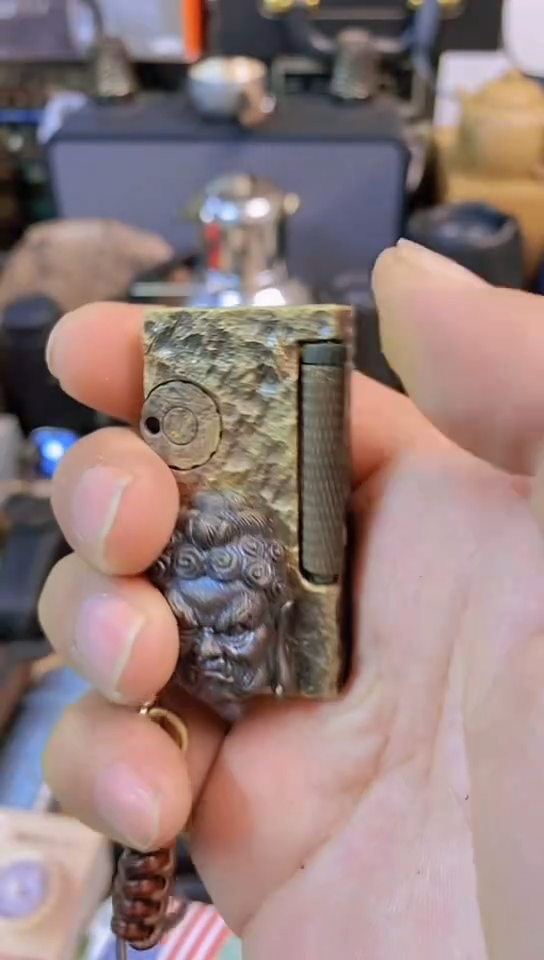 瓷片闪购商品，如图所示