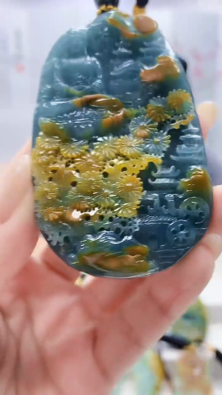 未镶嵌定制翡翠5060lr-毛货挂件89