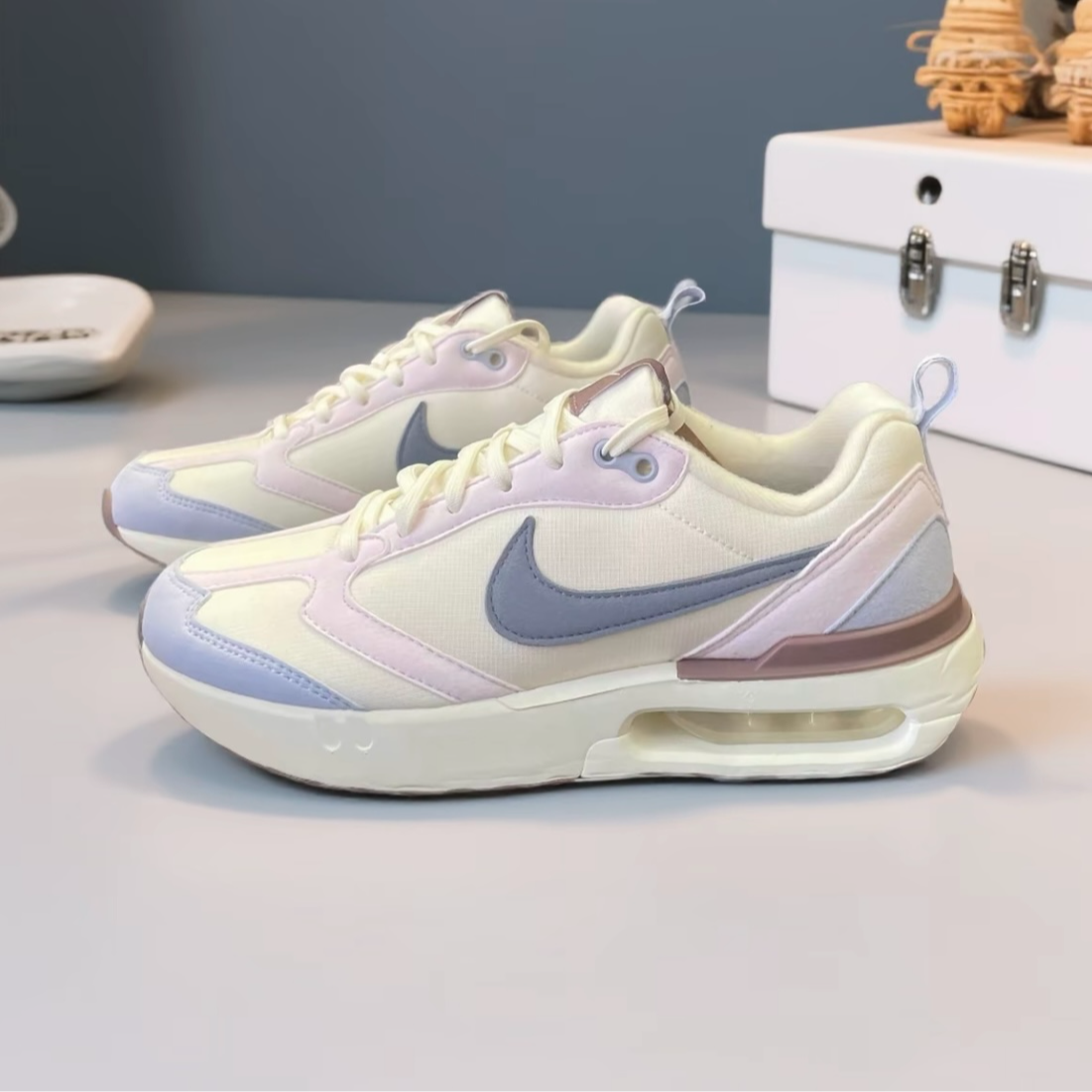 NIKE/耐克女鞋AIR MAX DN气垫休闲缓震舒适透气运动鞋 IO7603-001