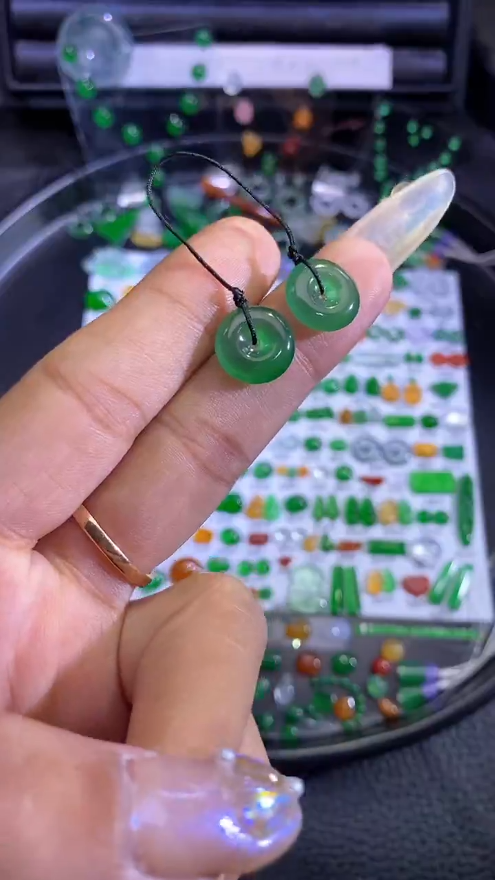 未镶嵌挂件翡翠扣