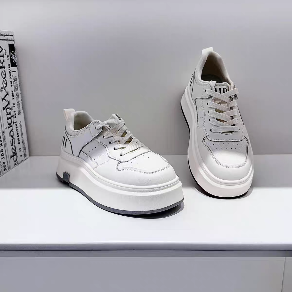 2025春季新款松糕底小白鞋女厚底增高休闲单里小个子运动鞋女鞋