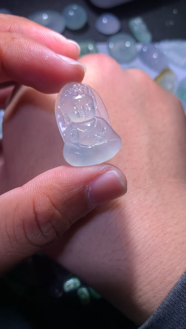 【闪购商品】翡翠颈饰未镶嵌宝宝佛