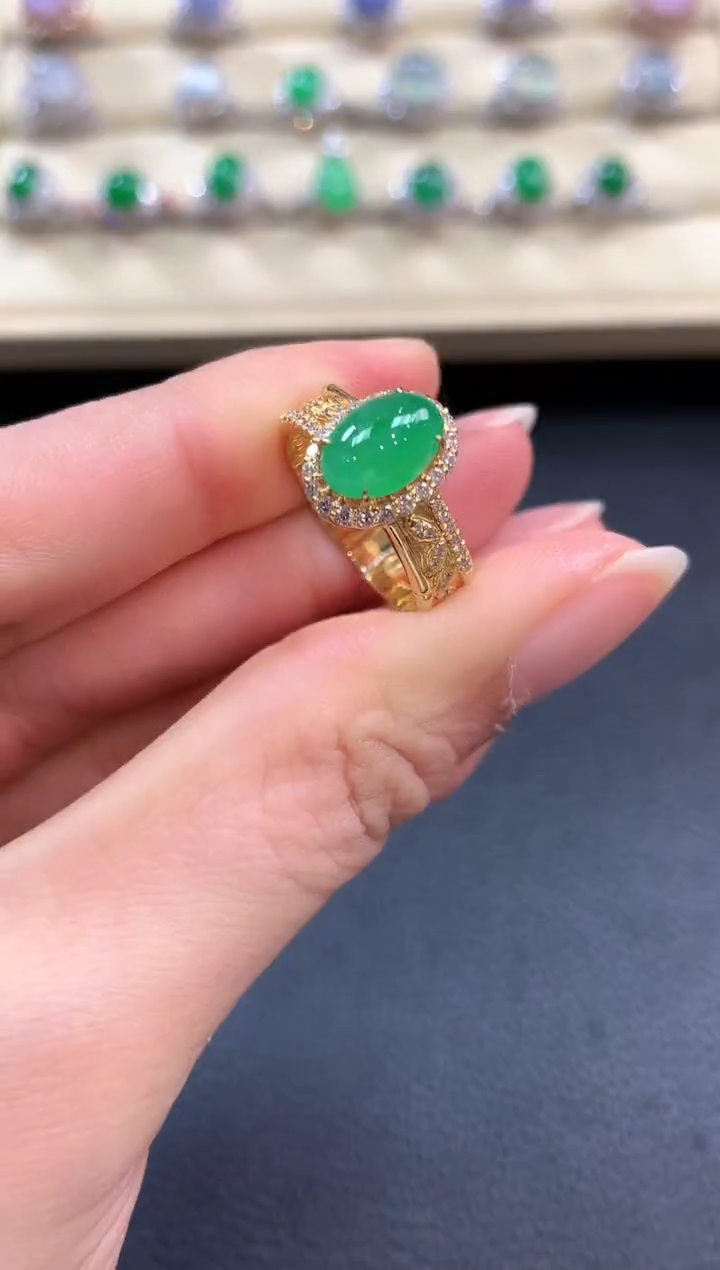 【闪购商品】翡翠戒指18K金镶嵌b104       