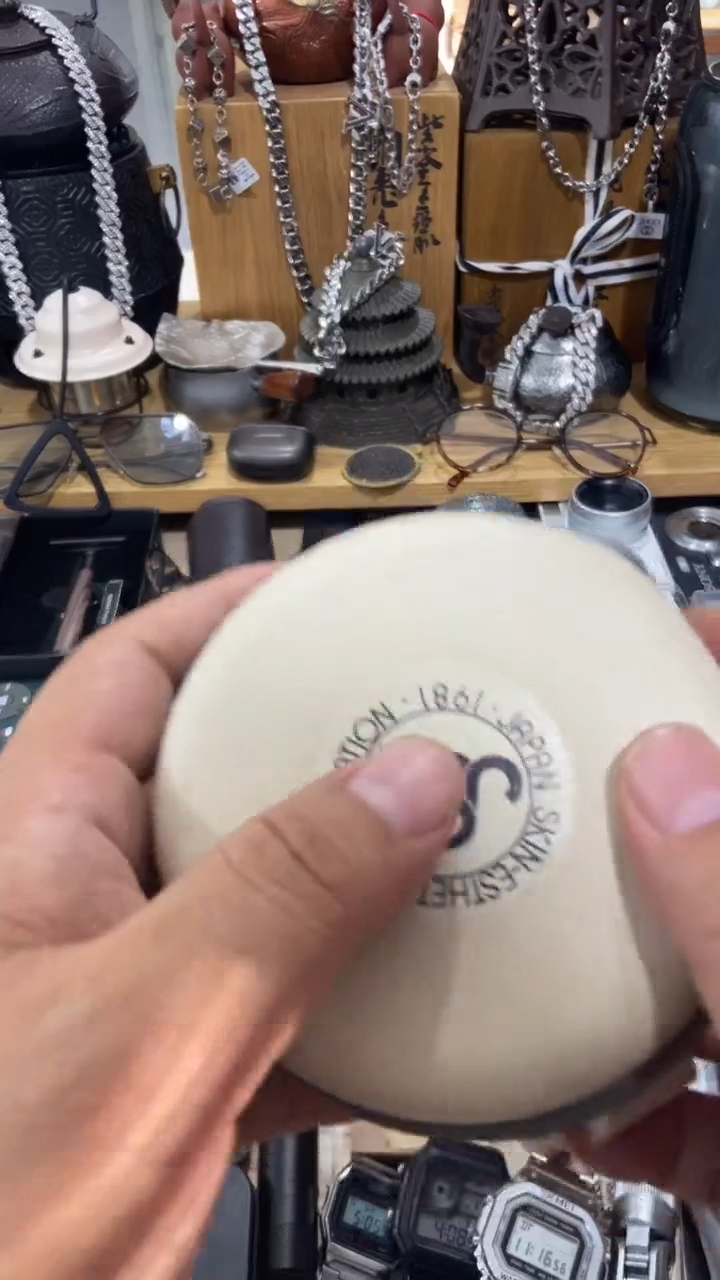 瓷片闪购商品  如图所示