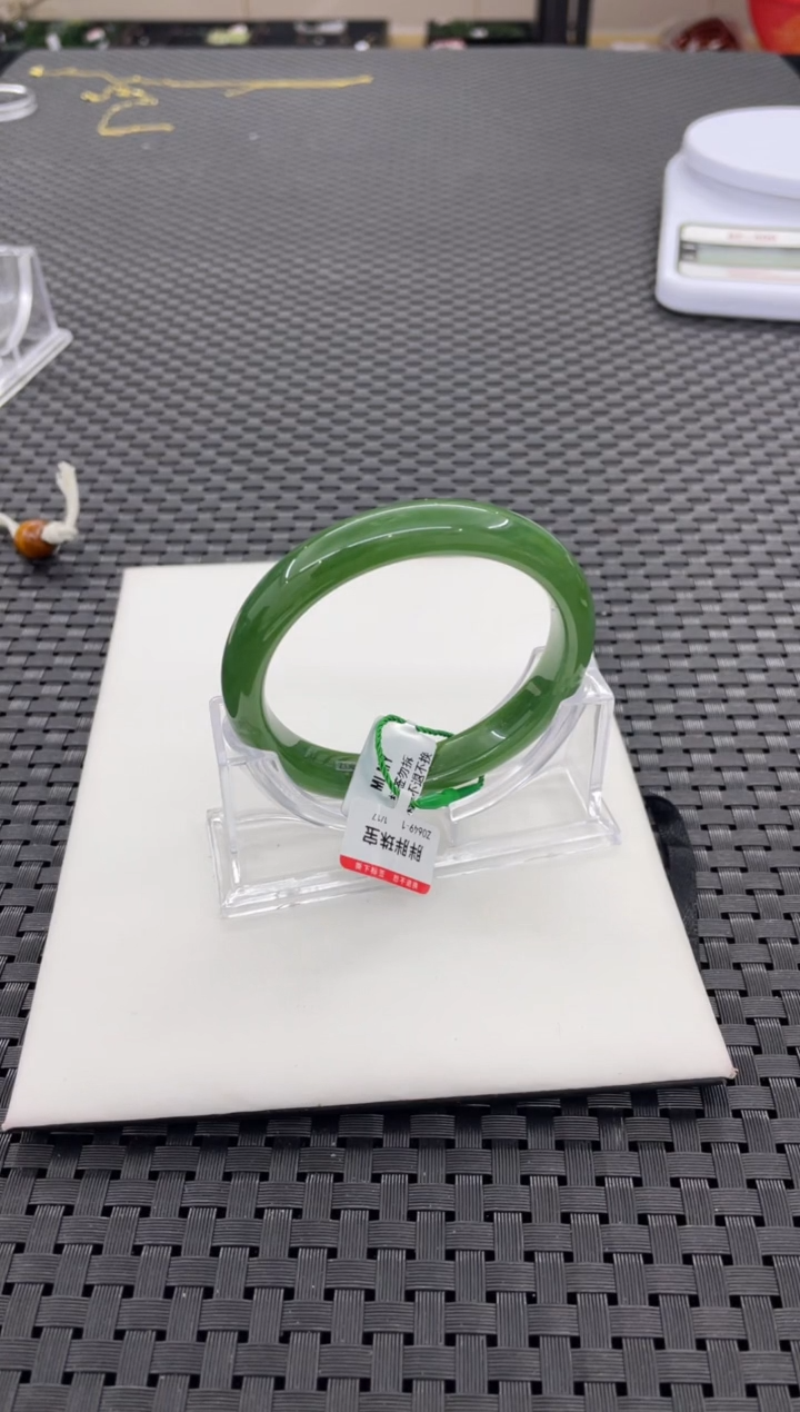 【闪购商品】和田玉手镯一条60未镶嵌(多样性发一件) Z0649-1