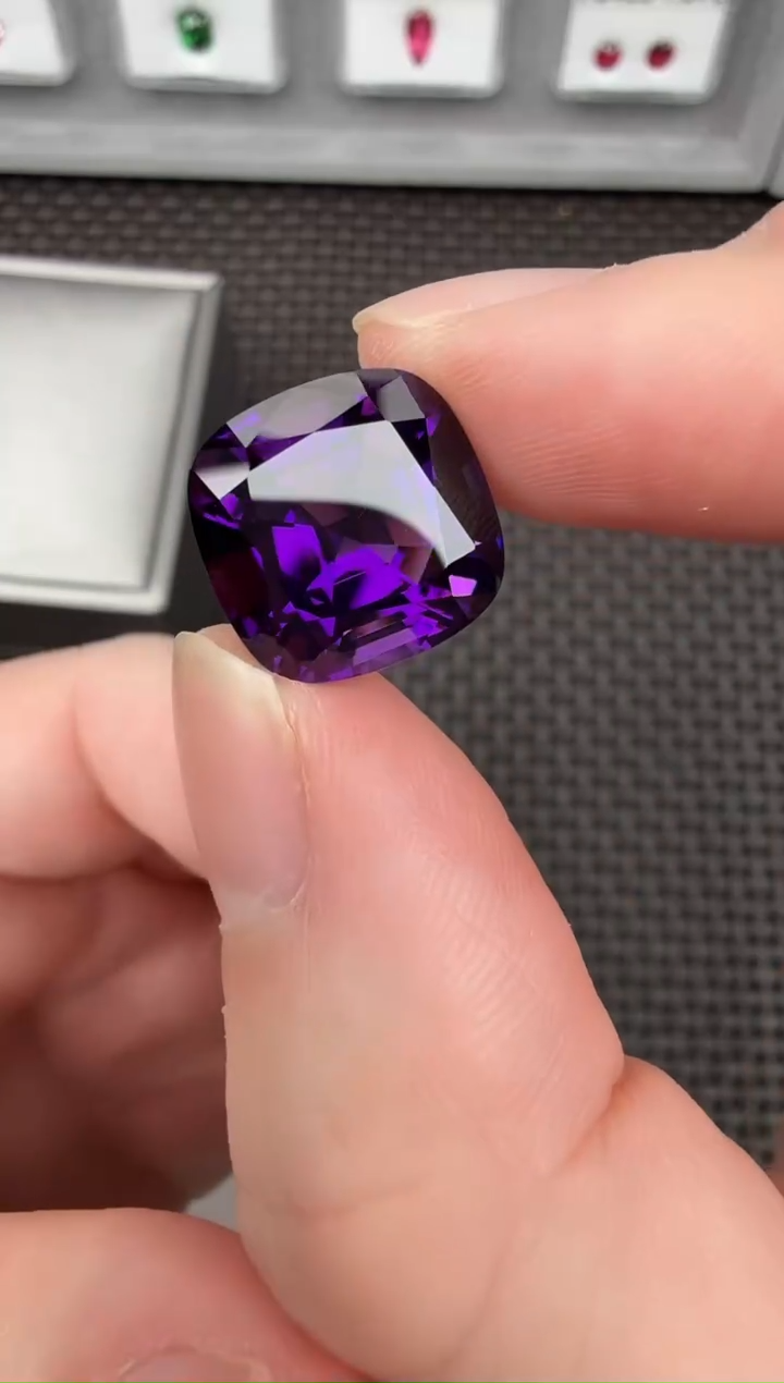 【闪购商品】紫晶裸石未镶嵌12ct-B00776