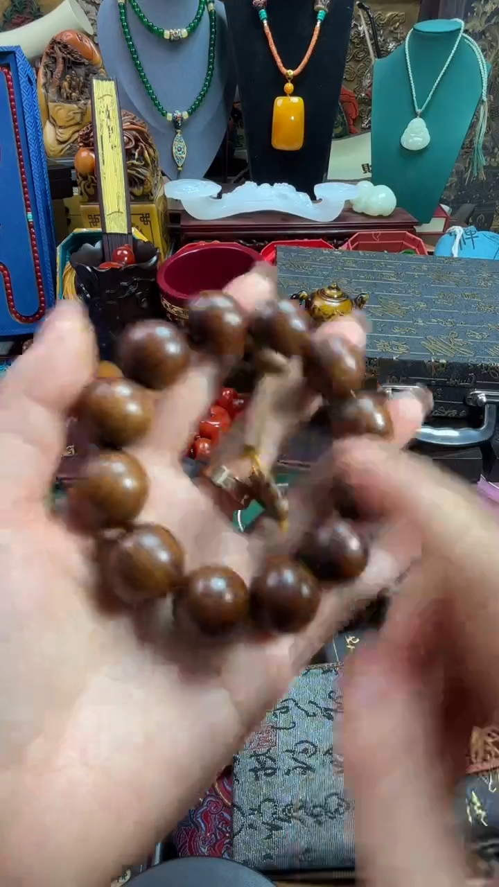 【闪购商品】黄花梨/降香黄檀手串/手链876867687