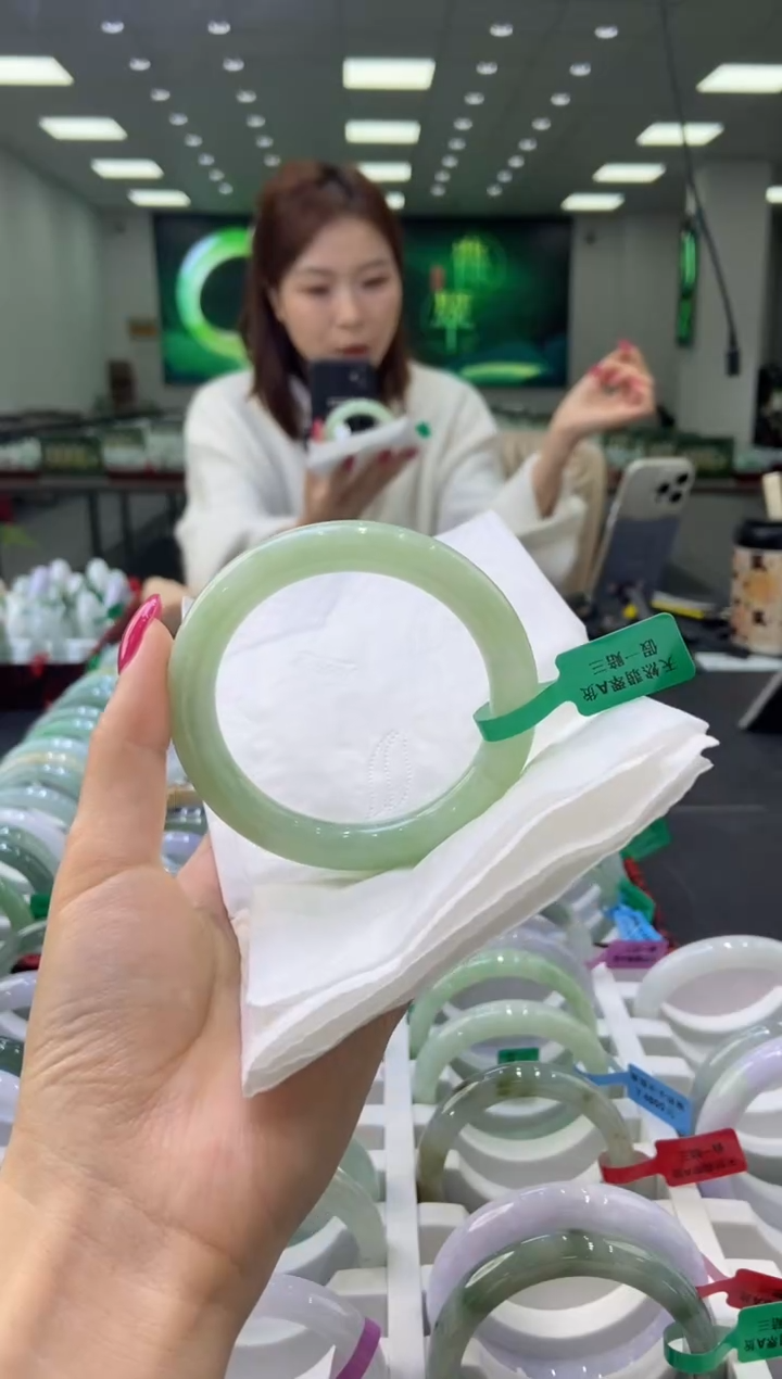 未镶嵌手镯翡翠0058202