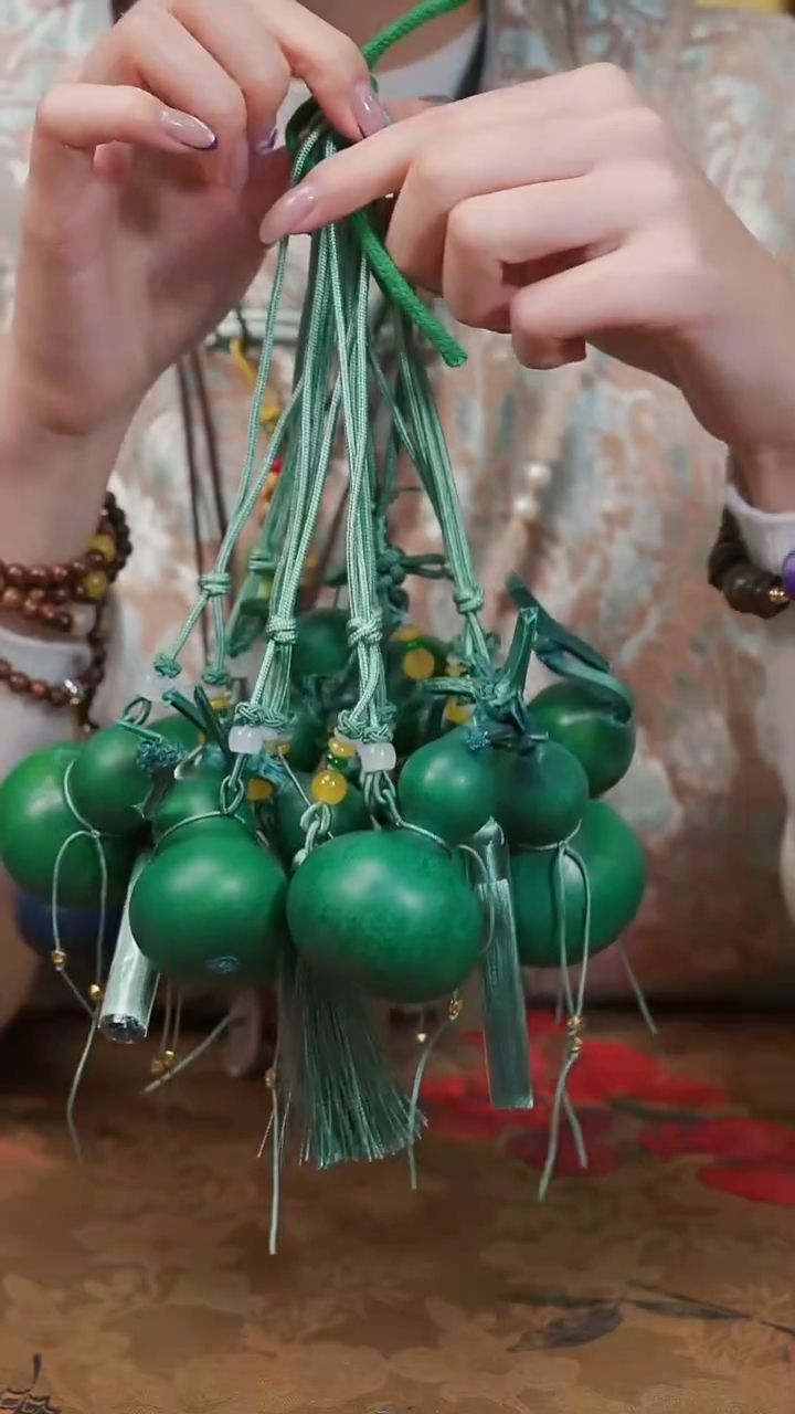 414漆艺工艺小葫芦（随机）9.9