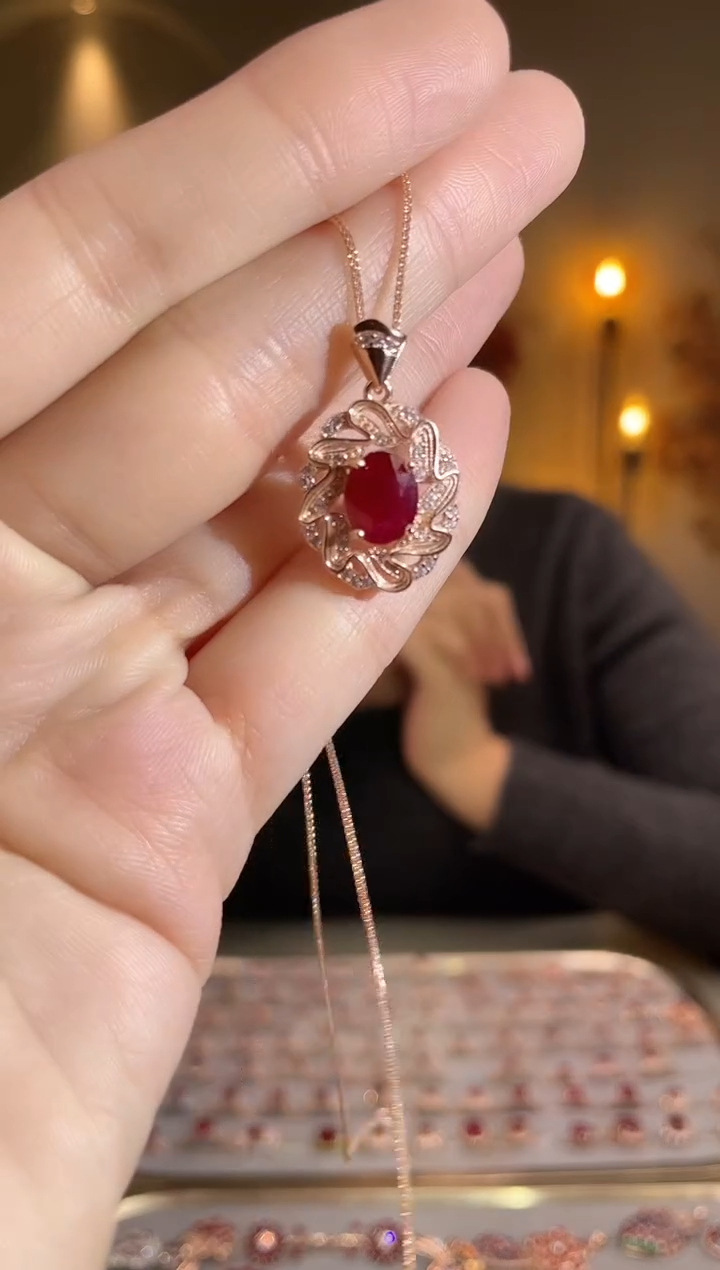 银S925镶嵌颈饰红宝石颈饰