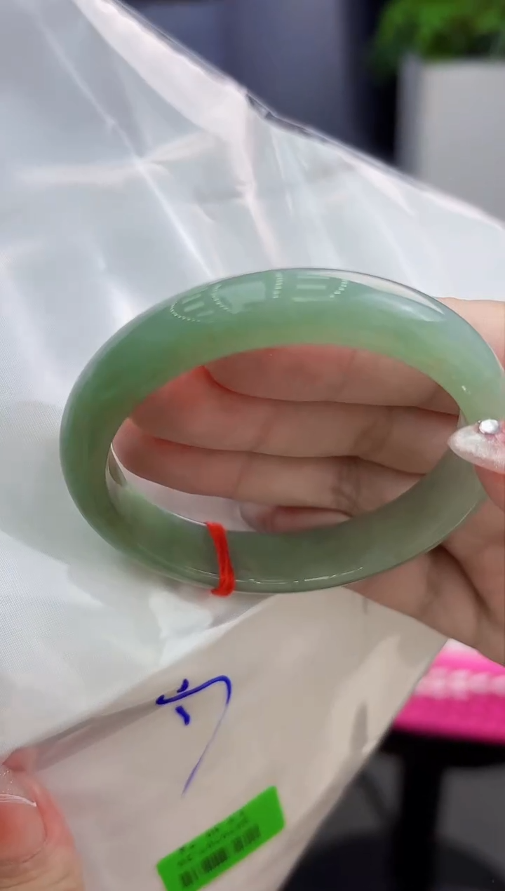 【闪购商品】翡翠手镯未镶嵌翡翠手镯