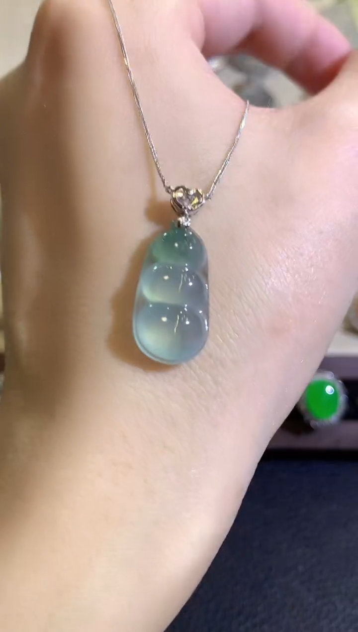 套链18K金镶嵌翡翠冬日珠宝Q21