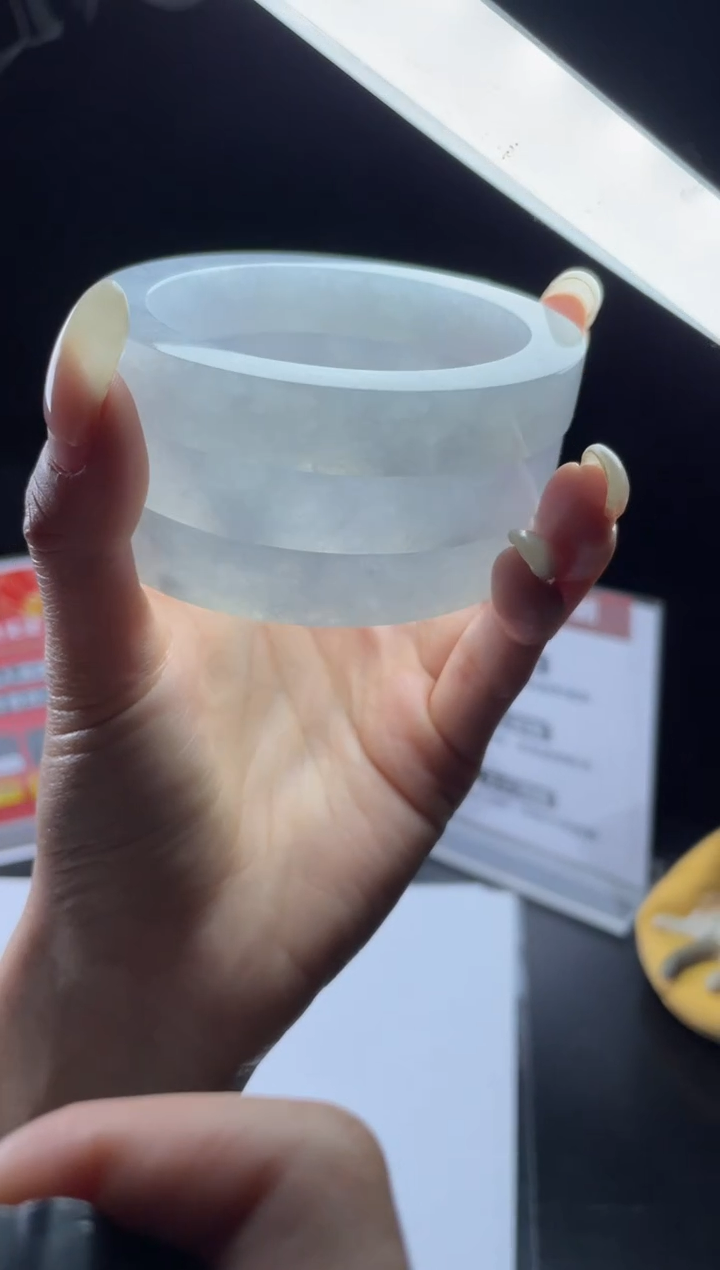 【闪购商品】定制翡翠手镯未镶嵌手镯DDH/发一件