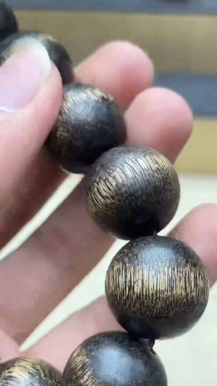 沉香碎屑沉香手链