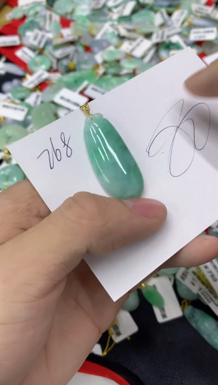 【闪购商品】翡翠颈饰18K金镶嵌1111111111