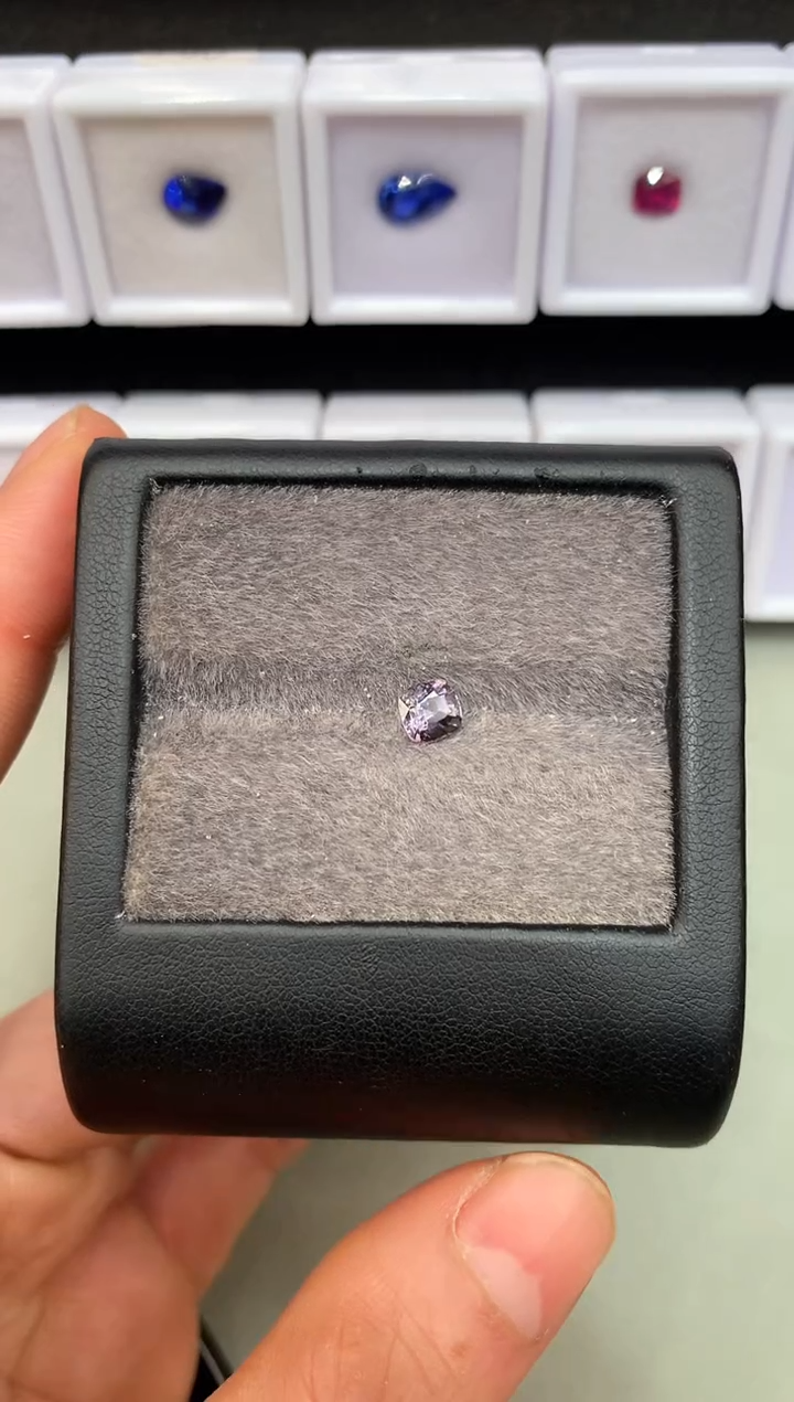 【闪购商品】定制尖晶石裸石未镶嵌枕型 金属紫色调尖晶石 0.81ct