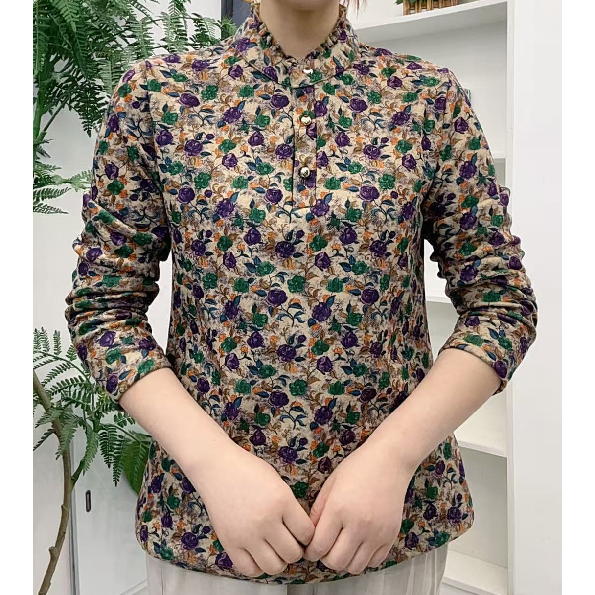 加绒保暖中老年女士一体绒立领休闲妈妈大码打底衫百搭时尚保暖衫