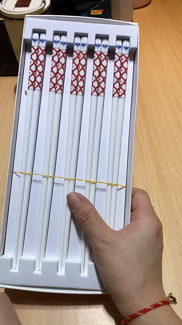 【闪购商品】瓷片锅碗瓢盆一件不剩