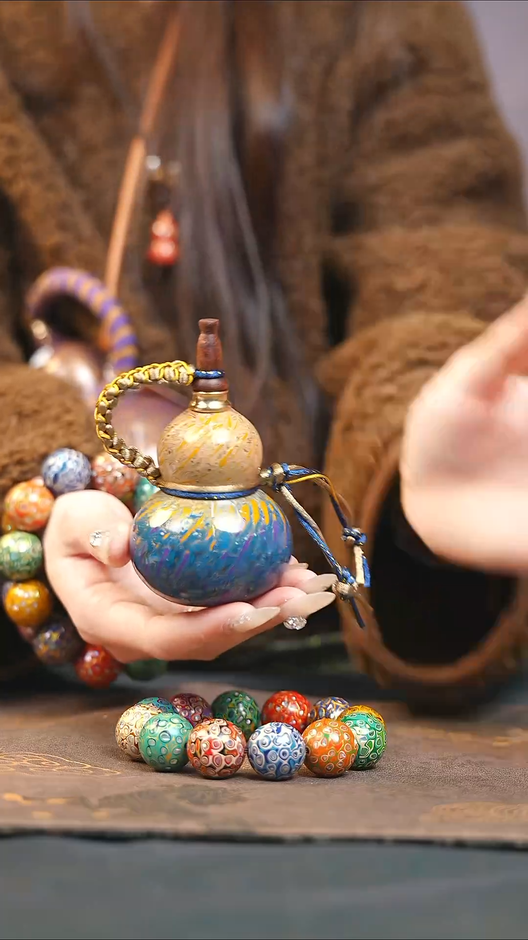 【闪购商品】XF198漆艺精致小手捻(开口）