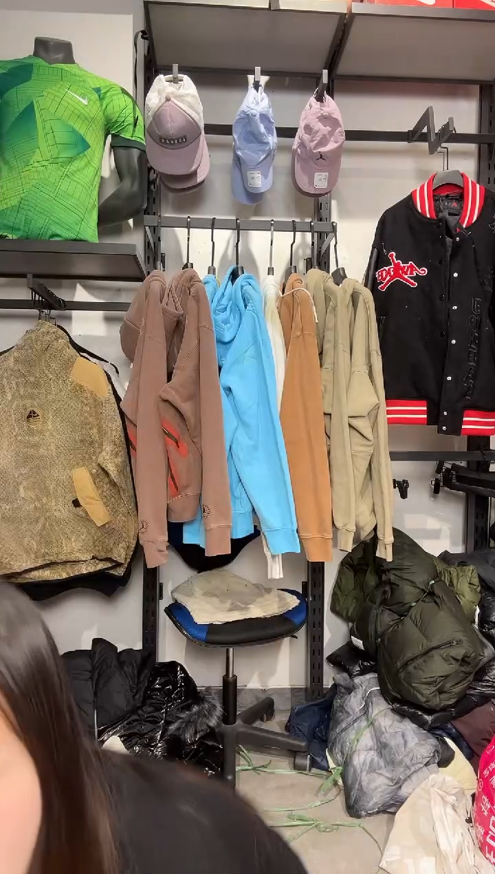 1257闪购编码Nike/Jordan运动卫衣裤以直播间过款为准尺码. 